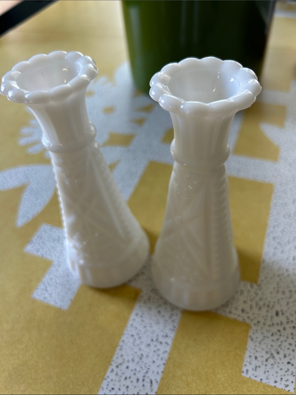 Anchor Hocking White Scalloped Milk Glass Bud Vases, Pair EUC 6 in Tall